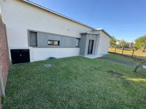 Alquilo HERMOSA CASA 3 Hab - Ensenada Grande