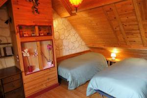 Maison au calme dans village fleuri - Jardin clos