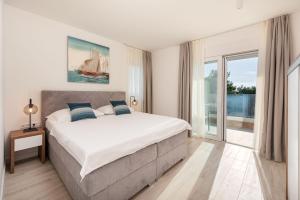 Apartments 01 Promajna