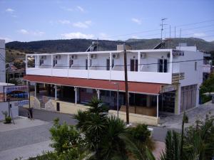 Ifigenia Apartments Aegina Greece