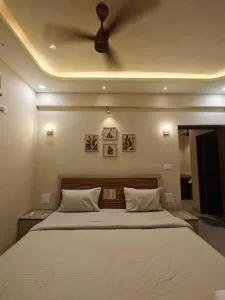 The Sharva 3 by Shiva stays with Open Air Bathtub, Close to Varca beach - Mulem