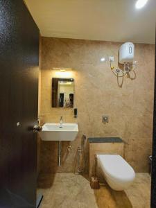 The Sharva 3 by Shiva stays with Open Air Bathtub, Close to Varca beach