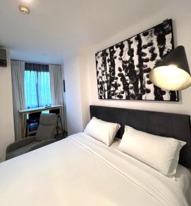 Zcape 2 Boat Avenue, Laguna Brand New Renovated One bedroom Apartment with the Mountain View