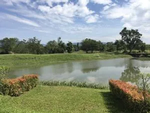MIDST 2 ROYAL HILLS GOLF COURSE AND SPA - Ban Khao Kariang (1)