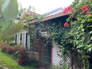 Mana-An Lake Hill Resort Villa