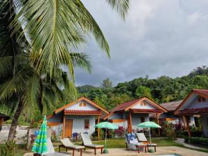 Khaolak Banana Bungalow