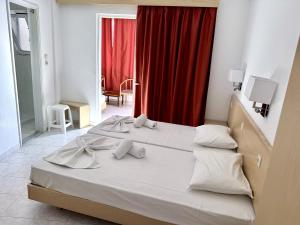 Superior Room with City and Sea View room in Hotel Savoy