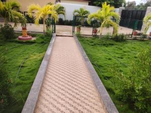 Sivarama garden resort,7 BHK swimming pools&Box cricket night play & AC, kichan withequipment,near bheemili beach road , vishakhapatnam