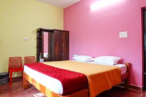 Lakeside Home Stay Villa