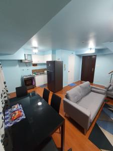 Beautiful 2-Bedroom condo unit at Gateway Garden Ridge