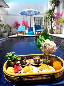 3 BR Villa near the sea with private pool in Canggu