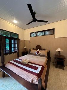 Phòng Tiêu Chuẩn Giường Đôi Có Quạt Máy (Standard Double Room with Fan)