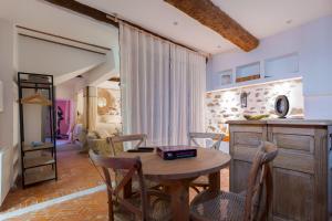 Appartements incroyable love room jacuzzi ,Hammam,cinema : photos des chambres