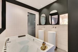 Magnifique Studio 2P avec Jacuzzi et Cinema
