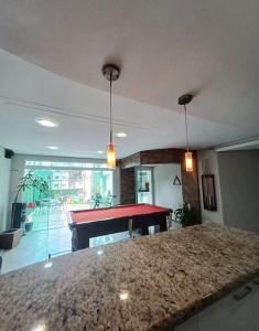 apto com terraço, mesa de bilhar