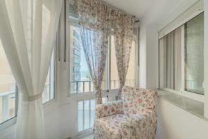 Disfruta Vacaciones Familiares Piso Frente al Mar