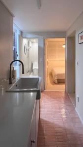 Red letter day #Dongdaemun #Seongsu #Hanyangdae #Ttukseom #SubwayStreet 5 minutes #netflix #emotional #legalhome