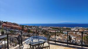 Luxury villa with fantastic ocean views and private pool