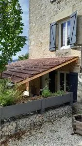 Maison rénové en pierre - 勒菲耶