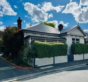 Hobart Heritage House Near City - New Town