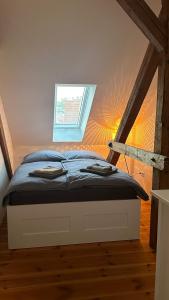 Ruhige-Moderne Wohnung mit Burgblick