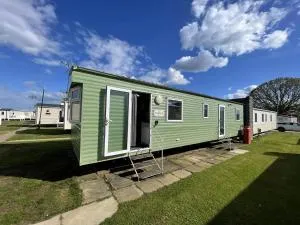 Great 8 Berth Caravan At Highfield Grange, Clacton-On-Sea Ref 26214O - Great Clacton