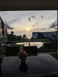 Karon Beach Large 2 bedrooms & living room Seaview apartment