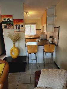 2b - 74 No load shedding - 2 bed home