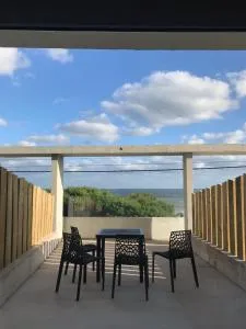 Casa Las Olas Monoambiente frente al mar - Lobería