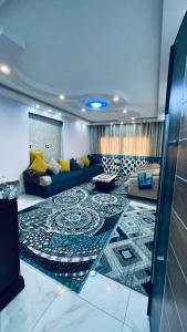 شقه 110 متر ايجار مفروش علي البحر تشطيب سوبر لوكس