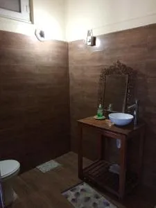 Los Tulipanes - 罗恰