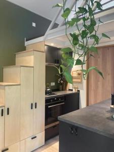 Sfeervol Tiny House in het Bos