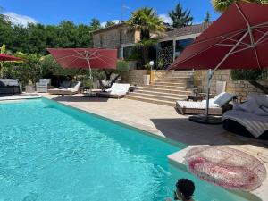 Appartements Gite non attenant a la propriete 1 a 4 personnes, spa, sauna, piscine chauffee a partager, parking gratuit : photos des chambres