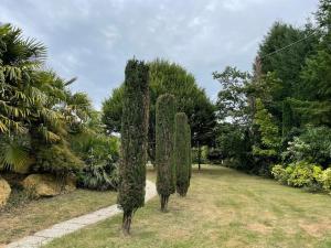 Appartements Gite non attenant a la propriete 1 a 4 personnes, spa, sauna, piscine chauffee a partager, parking gratuit : photos des chambres