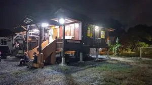 HOMESTAY ANAK SYURGA AMzAR MALAY ONLY - Kampung Baharu