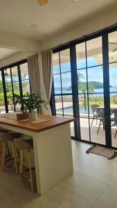 Fishman Beachfront Villas