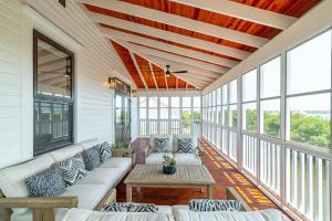 Casa Lush at Mahogany Bay and Pool Club