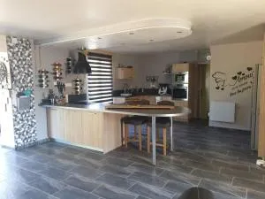 3 chambres plus canapé convertible - Guilliers