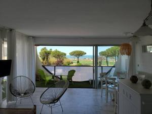 Appartement avec terrasse vue mer, parking privé