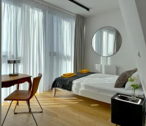 Tom Sawyers OLD TOWN Studio