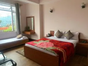 Red cherry residency - Paro