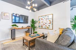 Gorgeous Villa Steps to La Jolla Cove