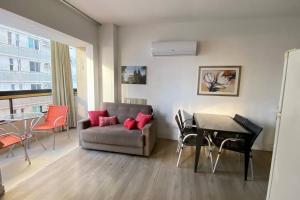 Flat em frente à praia Camburi