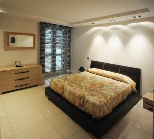 Two-Bedroom Deluxe Apartment