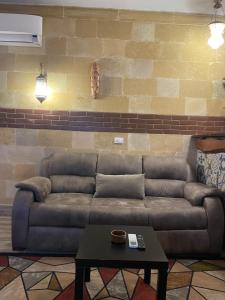 ستوديو هادئ وراقي