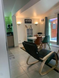 Appartements Maison T2 Le cabanon Joli : photos des chambres