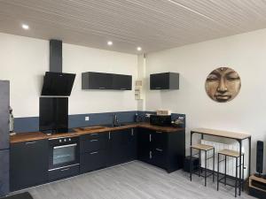 Appartement chaleureux avec terrasse en centre ville proche mer