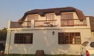 The thatch home - Lone Tree