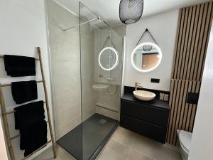 Charmant Studio Neuf, Hypercentre, Parking, Balcon