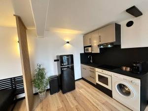 Appartements Charmant Studio Neuf, Hypercentre, Parking, Balcon : Appartement 1 Chambre